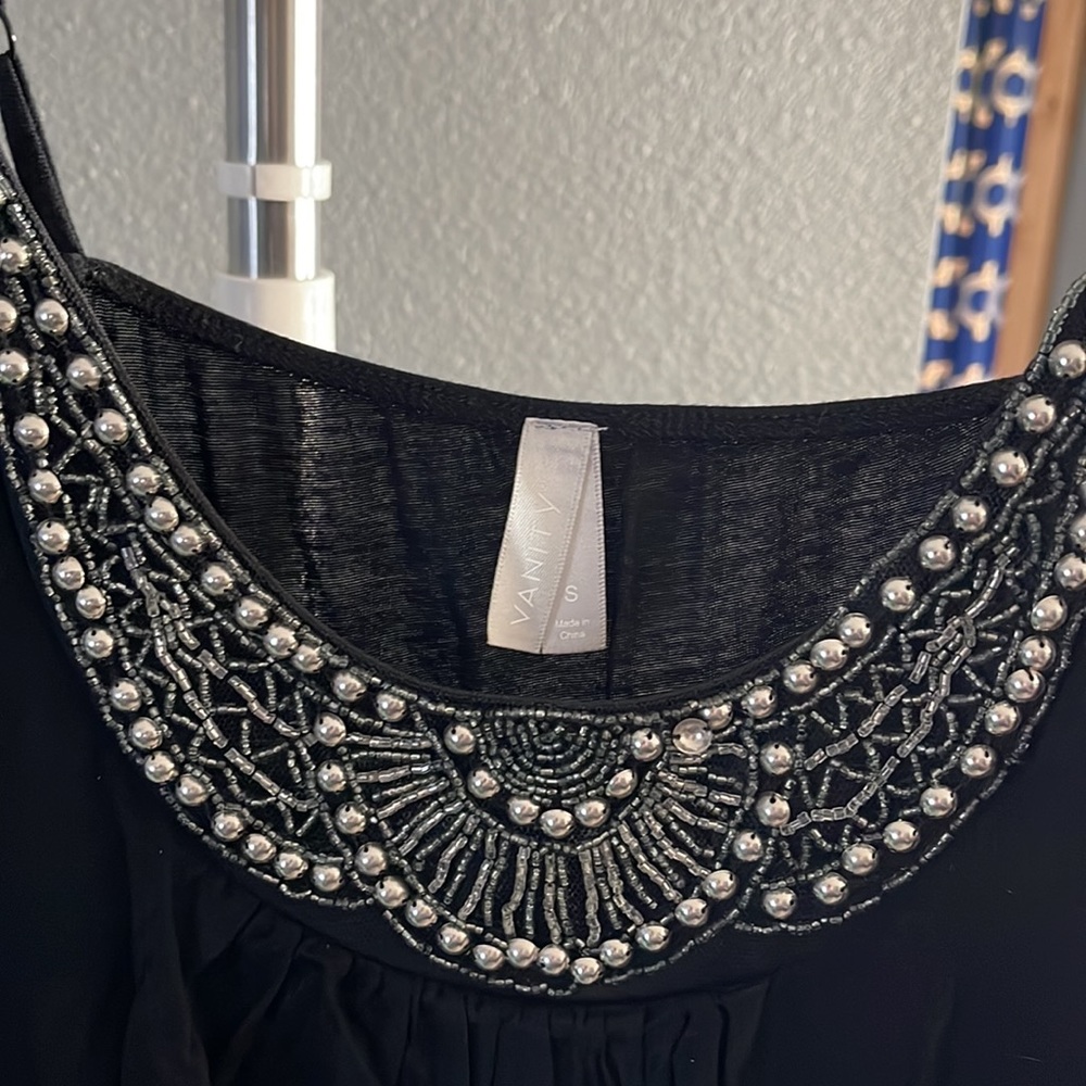 Vanity Ruffle Top - Picture 3 of 3